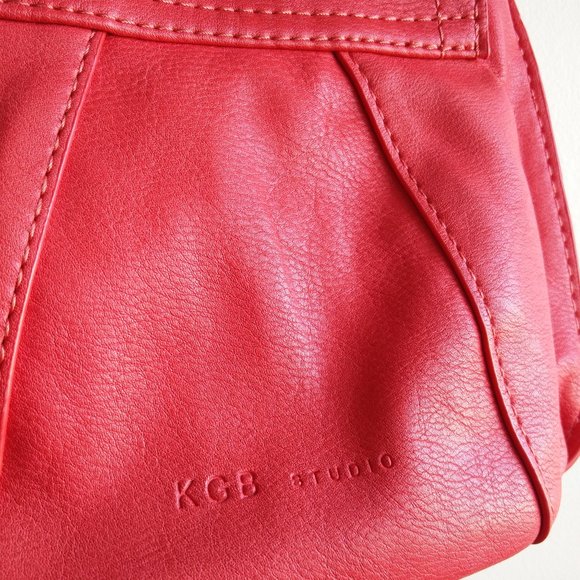 KGB Studio Red Bag with Adjustable Straps - Picture 8 of 14